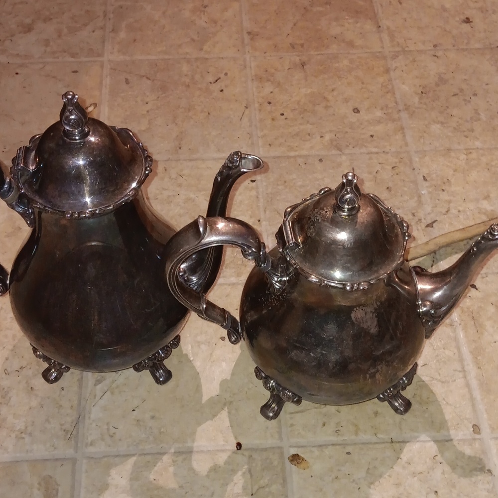 Tea pots
